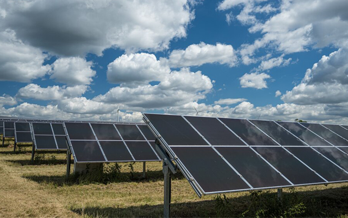 Cleaning Drone D15R 9 solar power1